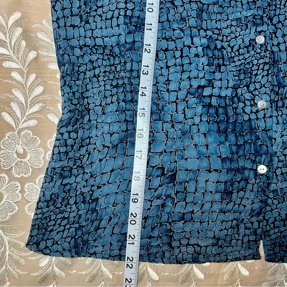 Vintage Snakeskin Blue Ruffle Sleeveless Top/Tank -Size L -TP20 - Picture 7 of 7